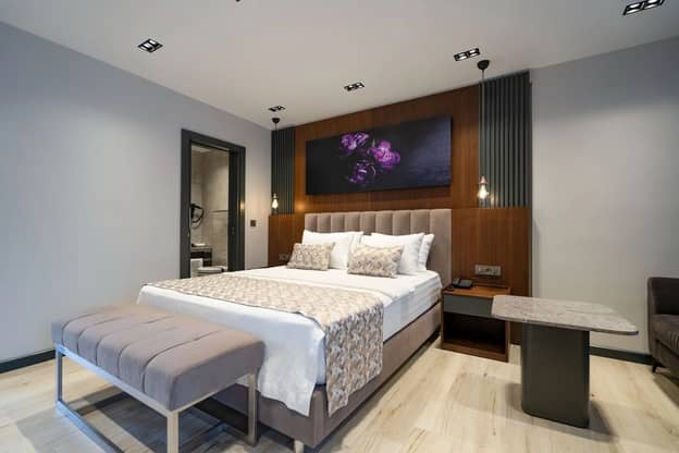 Deluxe Room 4-5